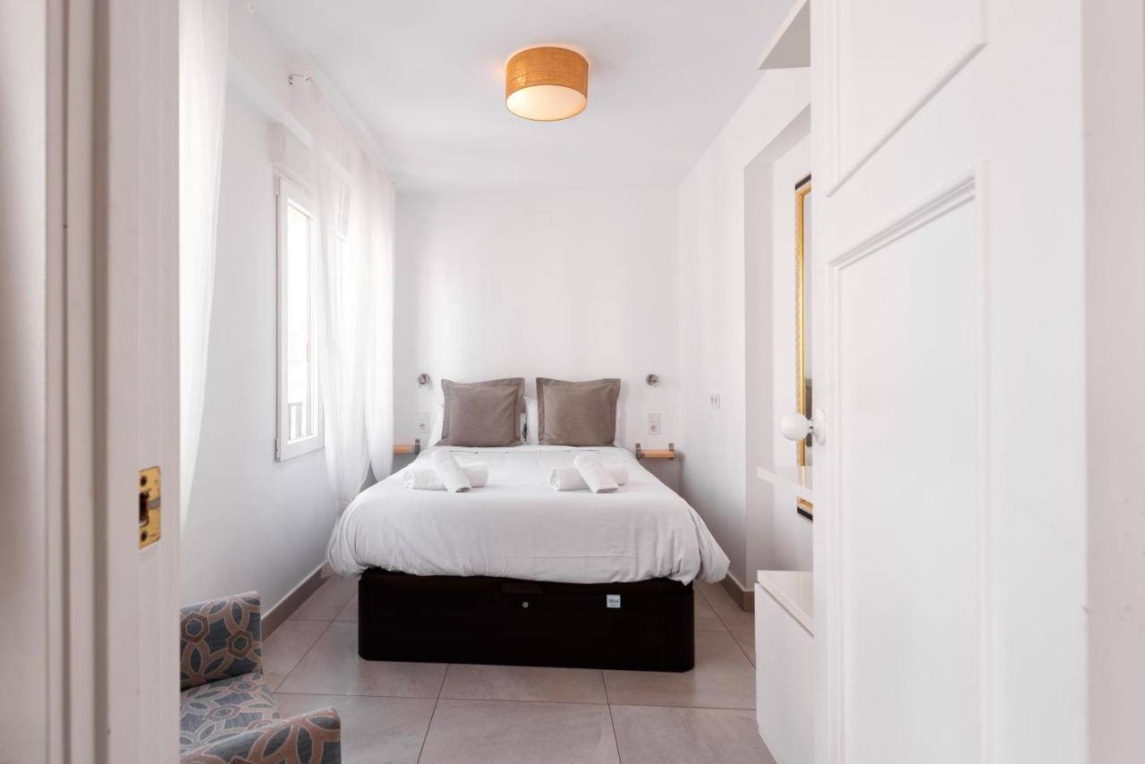 Apartamento Santa Maria By Be อาลิกันเต ภายนอก รูปภาพ